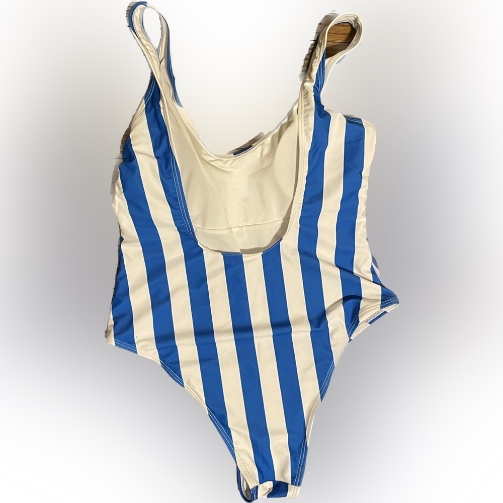 Patpat Pineapple One piece Swimsuit Bathing Suit Size Medium NWT - Picture 3 of 3